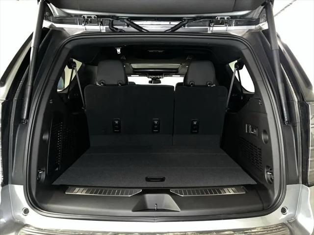 2026 Chevrolet Suburban RST, 4WD
