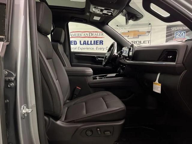 2026 Chevrolet Suburban RST, 4WD