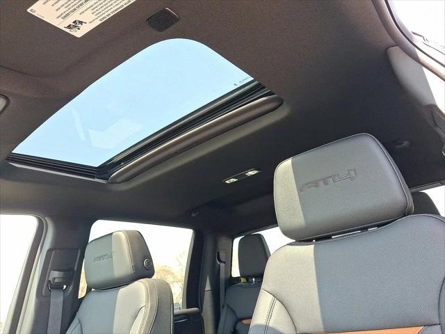 2026 GMC Sierra 2500HD Crew Cab, Standard Bed, AT4, 4WD