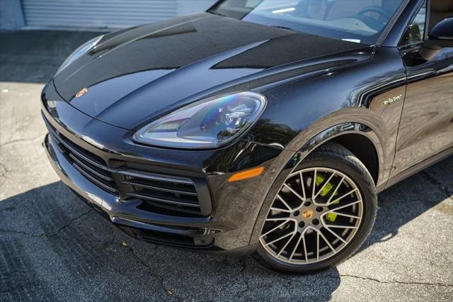 2023 Porsche Cayenne E-Hybrid Platinum Edition