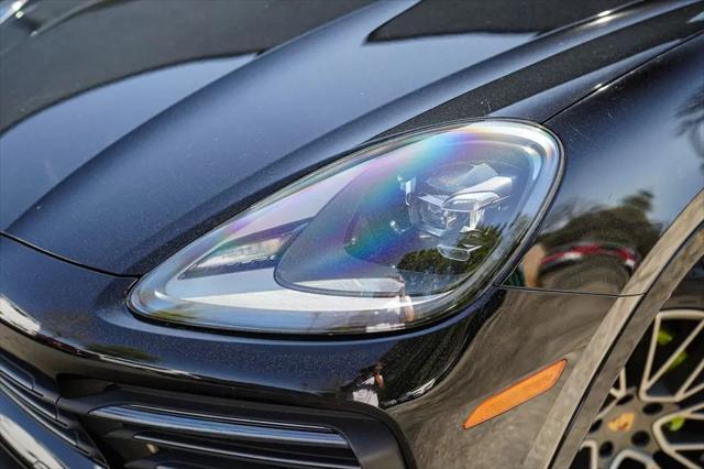 2023 Porsche Cayenne E-Hybrid Platinum Edition