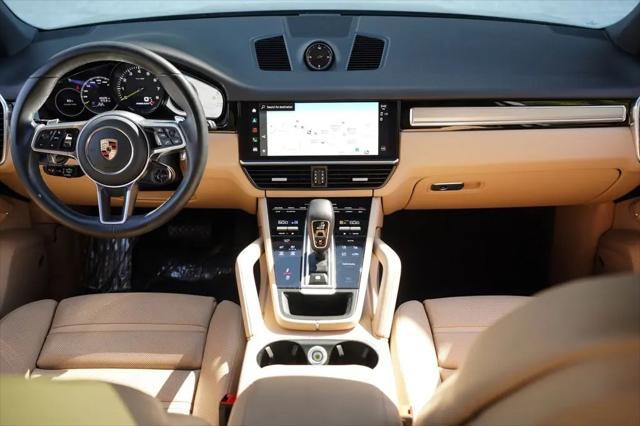 2023 Porsche Cayenne E-Hybrid Platinum Edition