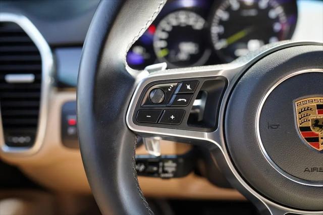 2023 Porsche Cayenne E-Hybrid Platinum Edition