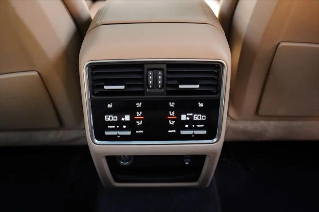 2023 Porsche Cayenne E-Hybrid Platinum Edition