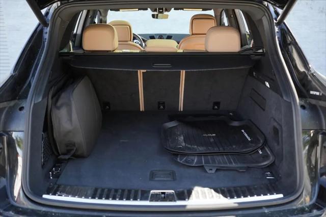 2023 Porsche Cayenne E-Hybrid Platinum Edition