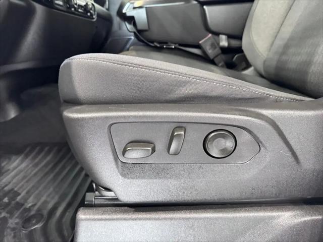 2025 Chevrolet Silverado 1500 4WD Crew Cab Short Bed LT with 2FL