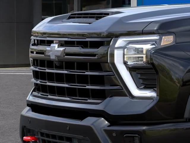2026 Chevrolet Silverado 2500HD Crew Cab, Standard Bed, LT, 4WD
