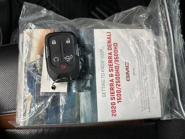 2020 GMC Sierra 1500 4WD Crew Cab Short Box AT4