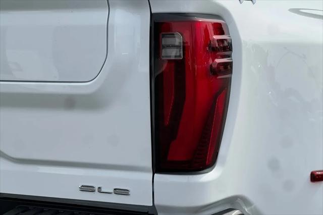 2026 GMC Sierra 3500HD Crew Cab, Long Bed, SLE Dual Rear Wheel, 4WD
