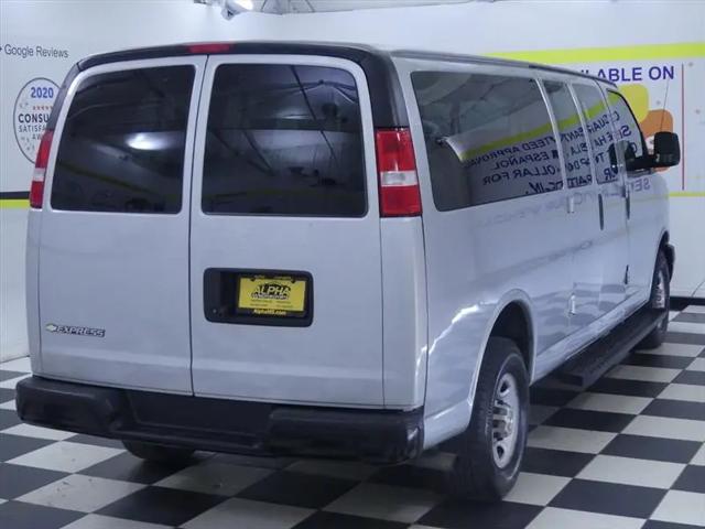 2022 Chevrolet Express Passenger RWD 3500 Extended Wheelbase LS