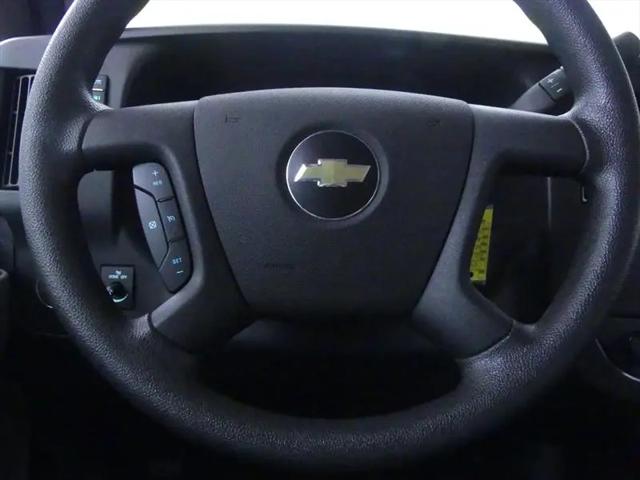 2022 Chevrolet Express Passenger RWD 3500 Extended Wheelbase LS