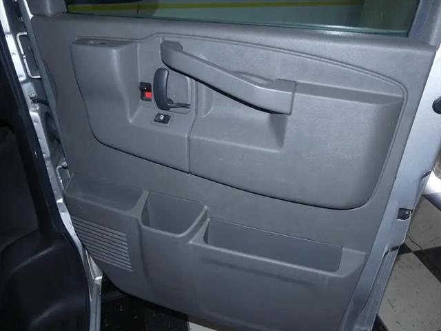 2022 Chevrolet Express Passenger RWD 3500 Extended Wheelbase LS