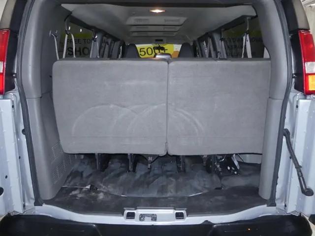2022 Chevrolet Express Passenger RWD 3500 Extended Wheelbase LS