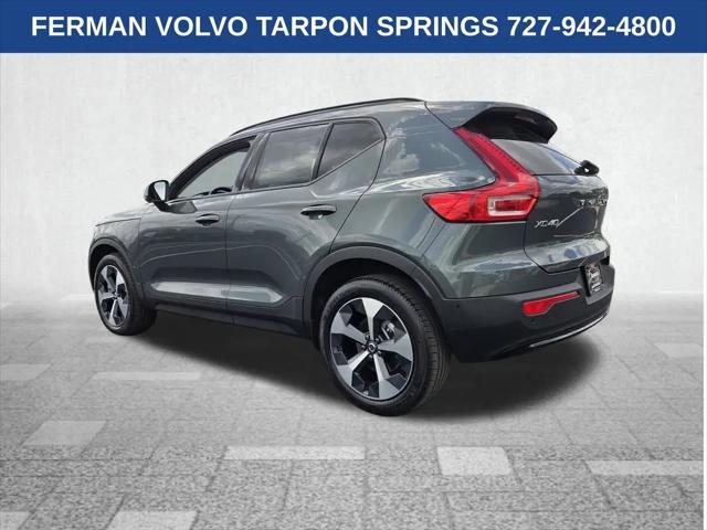 2026 Volvo XC40 Plus, B5 AWD Gas (mild hybrid), Dark