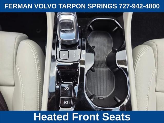 2026 Volvo XC40 Plus, B5 AWD Gas (mild hybrid), Dark