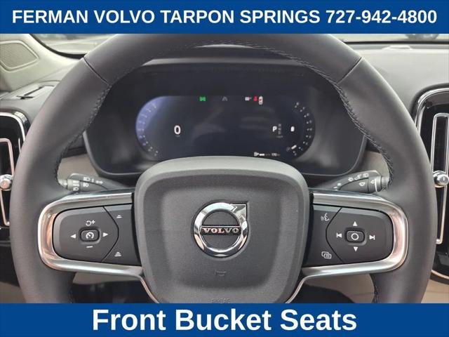 2026 Volvo XC40 Plus, B5 AWD Gas (mild hybrid), Dark