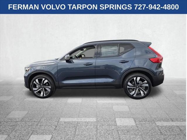 2026 Volvo XC40 Ultra, B5 AWD Gas (mild hybrid), Dark