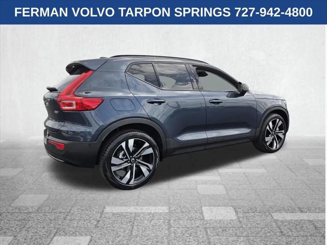 2026 Volvo XC40 Ultra, B5 AWD Gas (mild hybrid), Dark