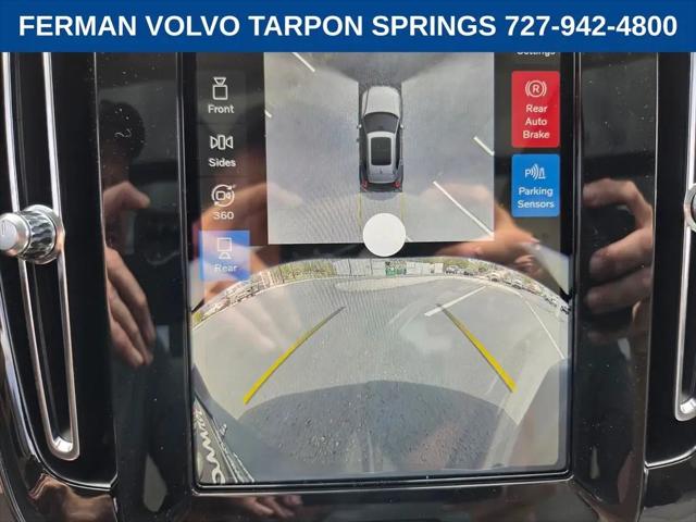 2026 Volvo XC40 Ultra, B5 AWD Gas (mild hybrid), Dark