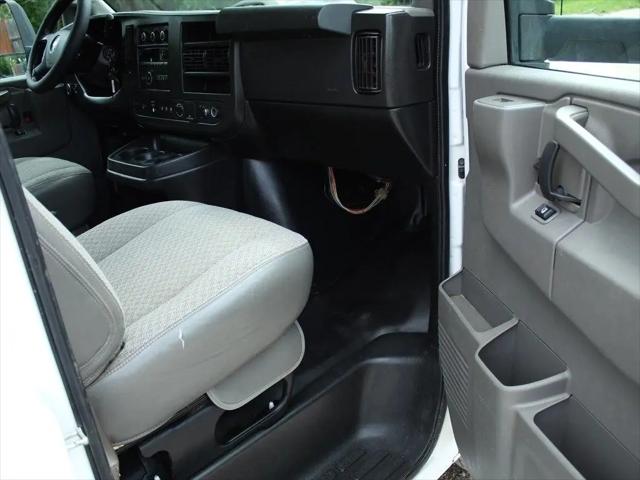 2020 Chevrolet Express Cutaway Work Van