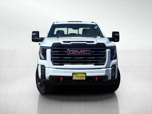 2024 GMC Sierra 2500HD 4WD Crew Cab Standard Bed AT4