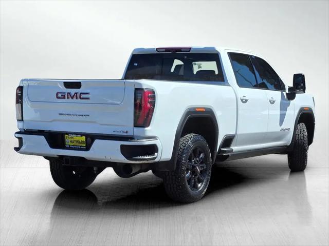 2024 GMC Sierra 2500HD 4WD Crew Cab Standard Bed AT4