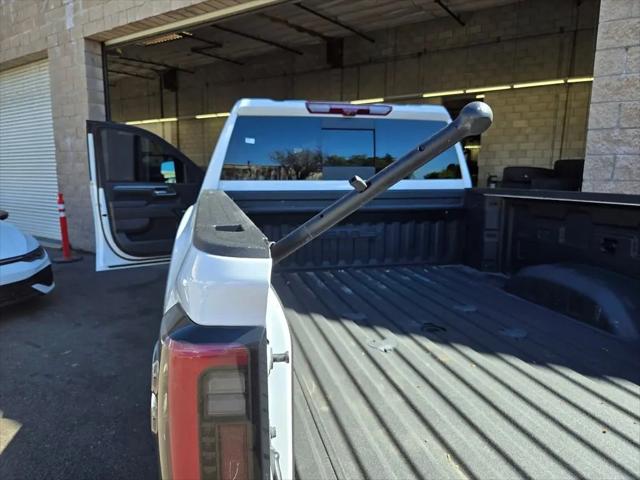 2024 GMC Sierra 2500HD 4WD Crew Cab Standard Bed AT4