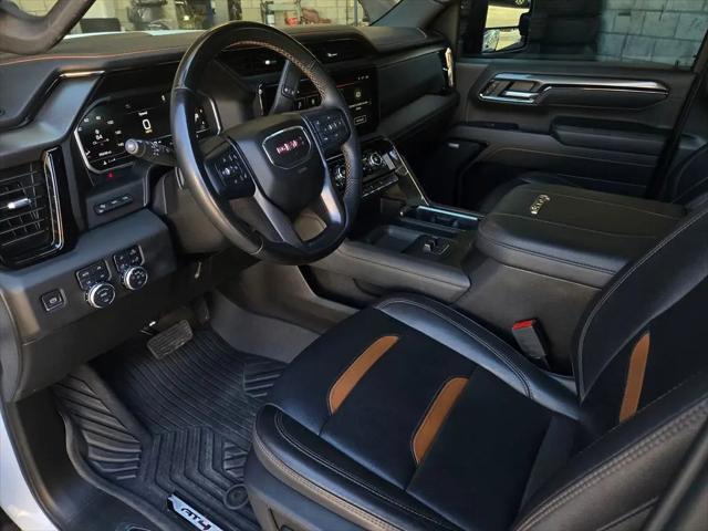 2024 GMC Sierra 2500HD 4WD Crew Cab Standard Bed AT4