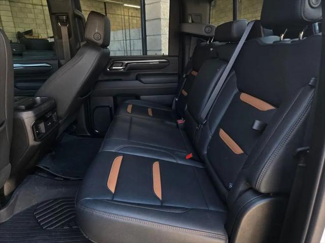2024 GMC Sierra 2500HD 4WD Crew Cab Standard Bed AT4