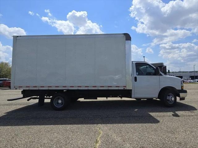 2021 Chevrolet Express Cutaway Work Van