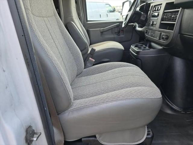 2021 Chevrolet Express Cutaway Work Van