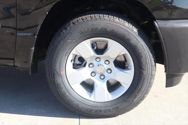 2026 Ram 1500 Tradesman Quad Cab 4x4 64 Box