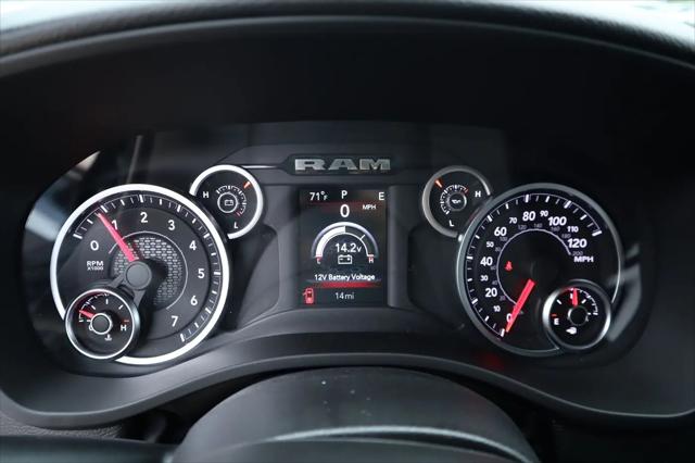 2026 Ram 1500 Tradesman Quad Cab 4x4 64 Box