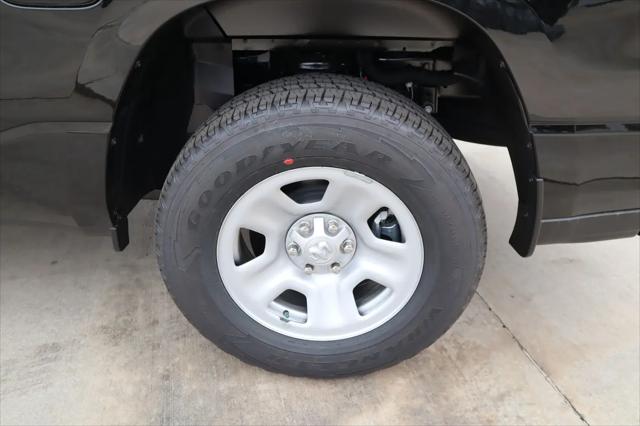 2026 Ram 1500 Tradesman Quad Cab 4x4 64 Box