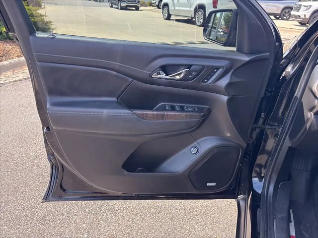 2022 GMC Acadia AWD Denali