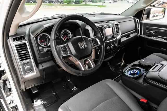 2022 Ram 1500 Classic SLT Crew Cab 4x2 5'7" Box
