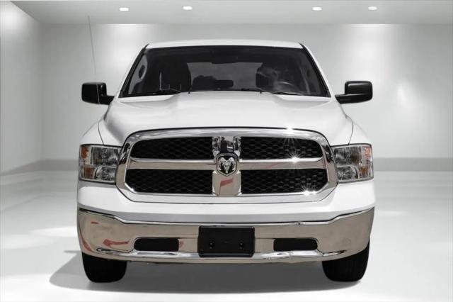2022 Ram 1500 Classic SLT Crew Cab 4x2 5'7" Box