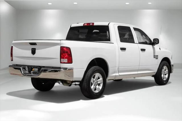 2022 Ram 1500 Classic SLT Crew Cab 4x2 5'7" Box
