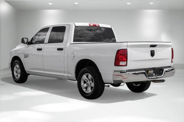 2022 Ram 1500 Classic SLT Crew Cab 4x2 5'7" Box