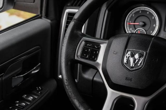 2022 Ram 1500 Classic SLT Crew Cab 4x2 5'7" Box