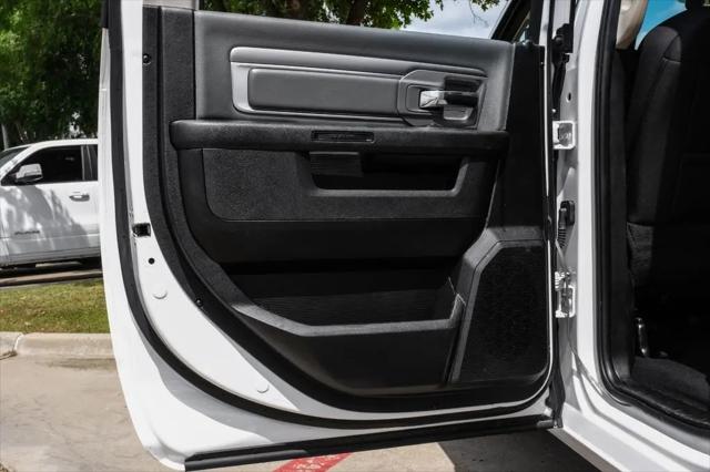 2022 Ram 1500 Classic SLT Crew Cab 4x2 5'7" Box