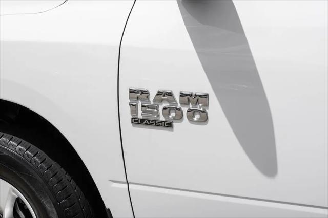 2022 Ram 1500 Classic SLT Crew Cab 4x2 5'7" Box