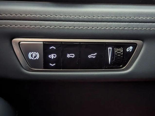 2025 Cadillac Escalade Luxury 2 AWD
