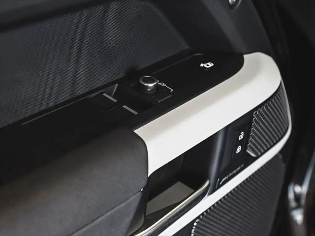 2021 Land Rover Defender 90 S