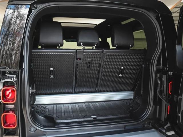 2021 Land Rover Defender 90 S