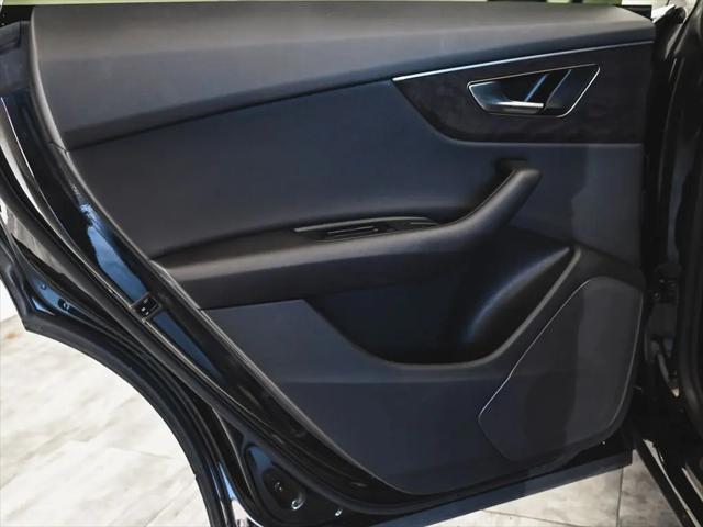 2023 Audi Q8 Premium 55 TFSI quattro Tiptronic