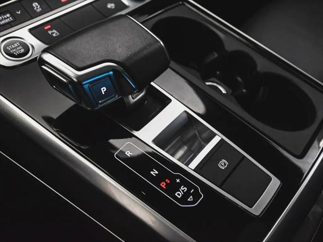 2023 Audi Q8 Premium 55 TFSI quattro Tiptronic