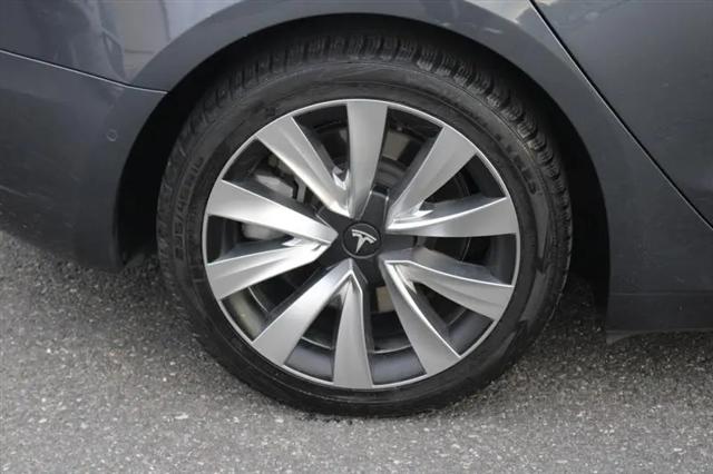2022 Tesla Model 3 Long Range Dual Motor All-Wheel Drive