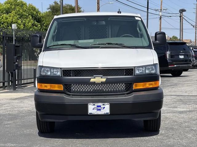 2026 Chevrolet Express Cargo Van 2500 Regular Wheelbase, WT, RWD
