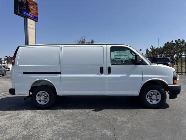 2026 Chevrolet Express Cargo Van 2500 Regular Wheelbase, WT, RWD